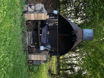 2 CHALETS BORD DE SEINE SUR 2669 m² DE PARC