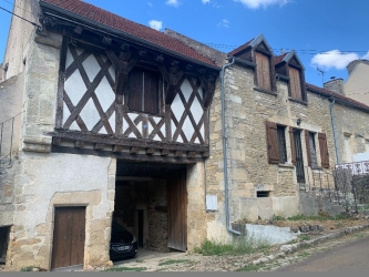 A seulement quelques minutes d'Avallon ensemble immobilier