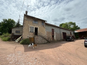 Ancien corps de ferme avec vue sur 5 156 m²
