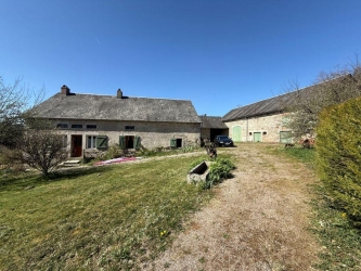 Ancien corps de ferme dans le Parc du Morvan