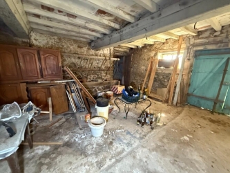 Ancien corps de ferme dans le Parc du Morvan
