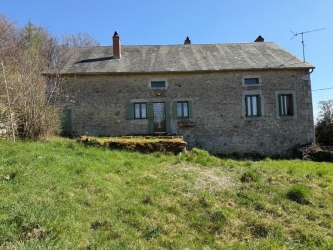 Ancien corps de ferme dans le Parc du Morvan