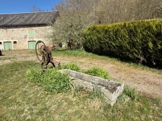 Ancien corps de ferme dans le Parc du Morvan