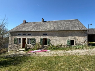 Ancien corps de ferme dans le Parc du Morvan
