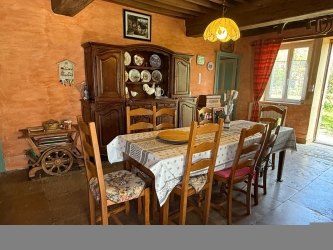 Ancien corps de ferme dans le Parc du Morvan