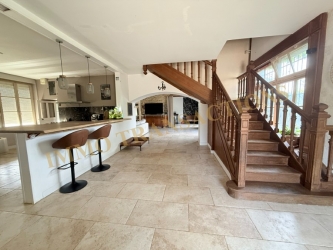 Ancien relais de poste sur 4 279 m²