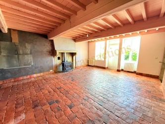 Ancienne fermette entre AUXOIS et MORVAN