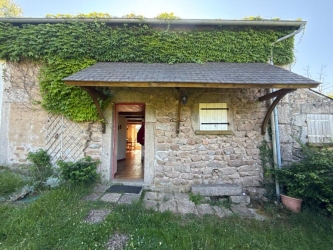 Ancienne grange réhabilitée en habitation Proche SAINT AGNAN