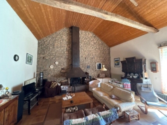 Ancienne grange réhabilitée en habitation Proche SAINT AGNAN