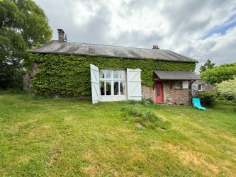 Ancienne grange réhabilitée en habitation Proche SAINT AGNAN
