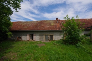 DANS UN VILLAGE RURAL BOURGUIGNON - A RENOVER