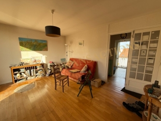 AUTUN Centre ville appartement avec terrasse