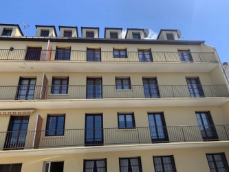 Avallon-centre ville dans une résidence