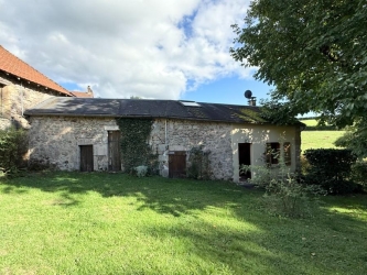 BEL ENSEMBLE IMMOBILIER DANS LE PARC DU MORVAN