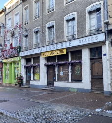 CENTRE SAULIEU LOCAL COMMERCIAL 90 m²