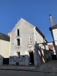 CHABLIS maison de ville