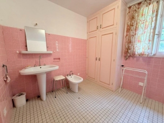 Charmante maison ancienne sans vis-à-vis sur près de 5 000 m