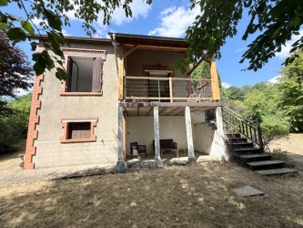 Charmante maison ancienne sans vis-à-vis sur près de 5 000 m