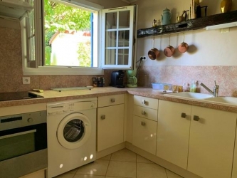 Charmante maison nichée dans un écrin de verdure