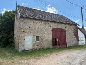 Entre Saulieu et Précy sous Thil Grange avec terrain