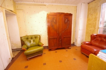 GRANDE MAISON ANCIENNE A RENOVER SUR PLUS D'UN HA