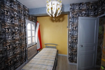 GRANDE MAISON ANCIENNE A RENOVER SUR PLUS D'UN HA