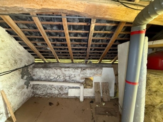 Maison ancienne avec dépendances proche Lac des Settons