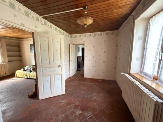 Maison ancienne avec dépendances proche Lac des Settons
