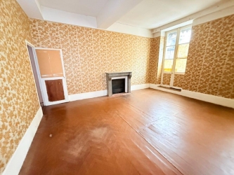 Immeuble à usage commercial et d'habitation centre-ville