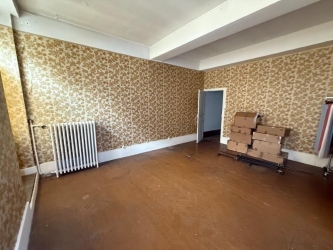 Immeuble à usage commercial et d'habitation centre-ville