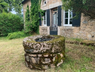 JOLIE MAISON DU MORVAN RENOVEE PRETE A VIVRE