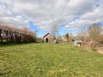 Maison à SAULIEU avec terrain et garage