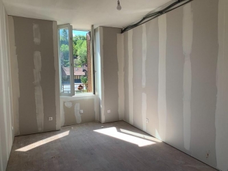 Maison ancienne à rénovée sur 3500 m²