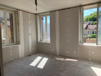 Maison ancienne à rénovée sur 3500 m²