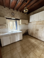 Maison ancienne avec dépendances et  jardin de 1518 m²