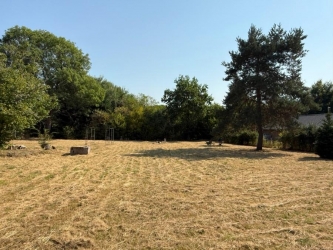 Maison ancienne avec dépendances et  jardin de 1518 m²