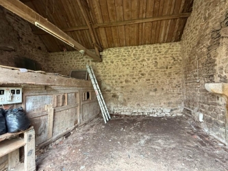 Maison ancienne avec dépendances et  jardin de 1518 m²