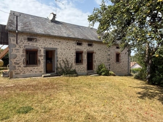 Maison ancienne avec dépendances proche Lac des Settons