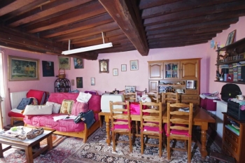 Maison ancienne entre SAULIEU et AUTUN