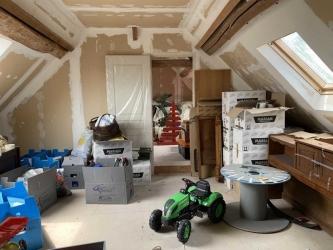 Maison ancienne sur GUILLON
