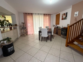 Maison d'habitation avec dépendances Belle vue