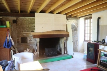 Maison de Charme A 15 mn d'Avallon dans un cadre verdoyant