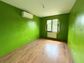 Maison de plain pied sur plus de 4500 m² de terrain
