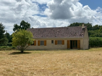Maison de plain pied sur plus de 4500 m² de terrain