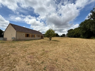Maison de plain pied sur plus de 4500 m² de terrain