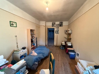 Maison indépendante sur terrain de plus de 7400 m²