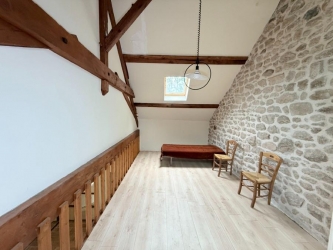 MORVAN Ancienne longère en pierres de pays sur  8575 m²