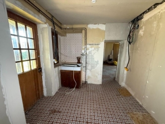 PARC DU MORVAN ANCIENNE MAISON A RENOVER DE 60 m²