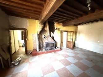 PARC DU MORVAN ANCIENNE MAISON A RENOVER DE 60 m²