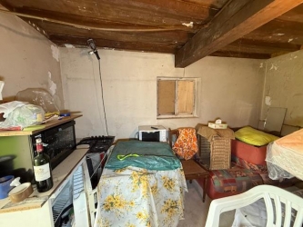 PARC DU MORVAN PETITE MAISON EN GRANIT A RENOVER